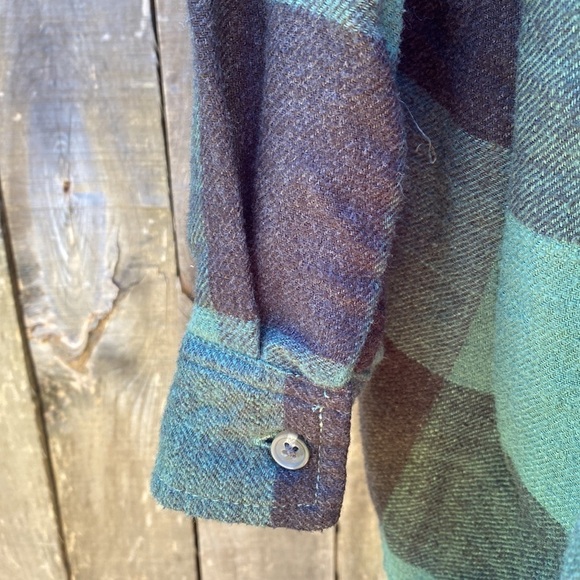 𝅺american Eagle Flannel Button Down Top size XS - Picture 4 of 9